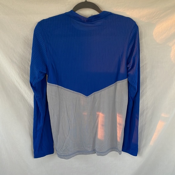 Nike Shirt Size M - Picture 6 of 6